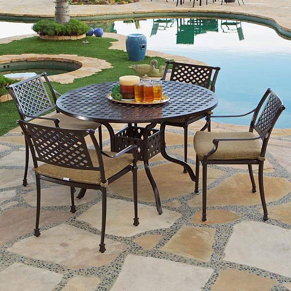 Savannah Outdoor Aluminum Round Dining Table Set of 5 (KIT) - Luxurious Dwelling - Your Luxury Home Product Experts