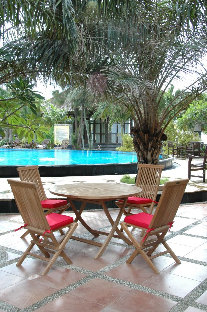 Anderson Teak Classic Bahama 5-Pieces Folding Dining Set - Image 3