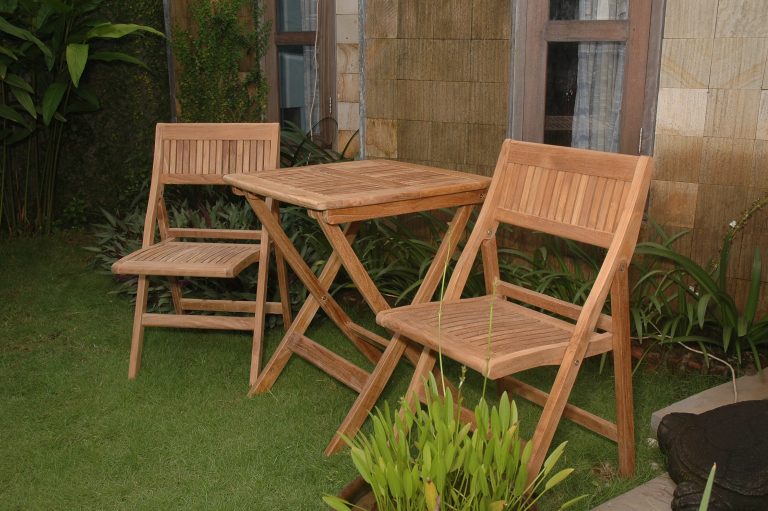 Anderson Teak Windsor 3-pieces Square Bistro Set - Image 3