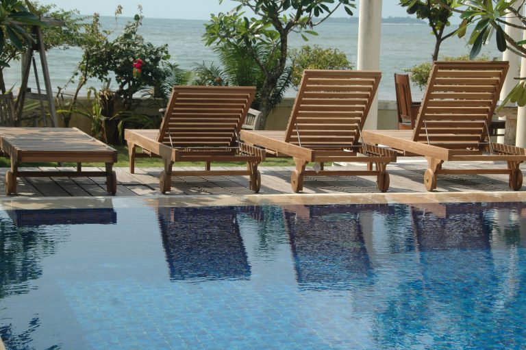 Anderson Teak Capri Sun Lounger 4-Pieces Set - Image 5