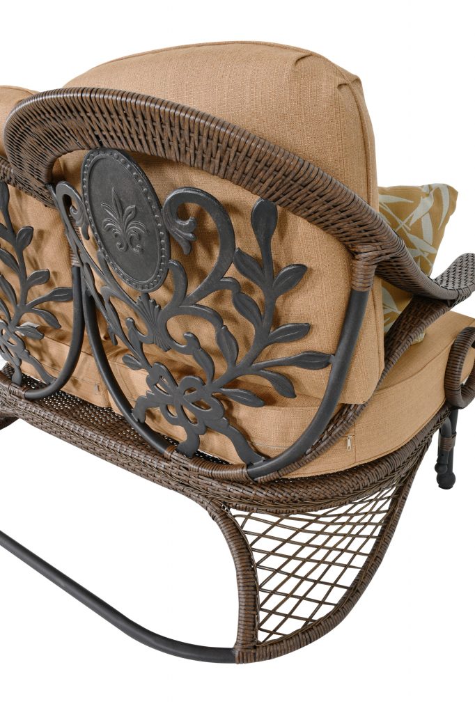 Grand Bonaire Weave Outdoor Loveseat - Image 3