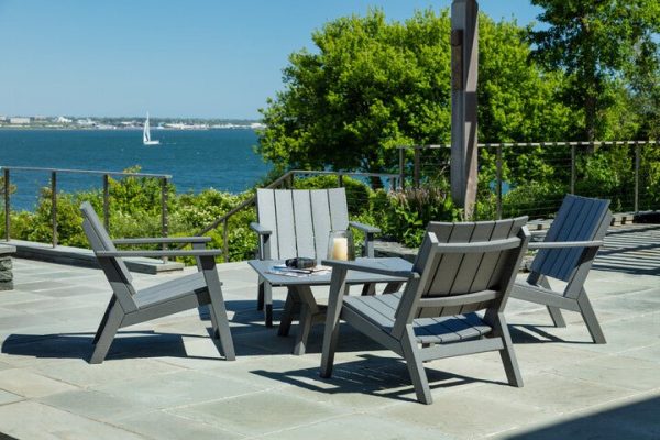 Seaside Casual - DEX SQUARE CHAT TABLE - Image 8