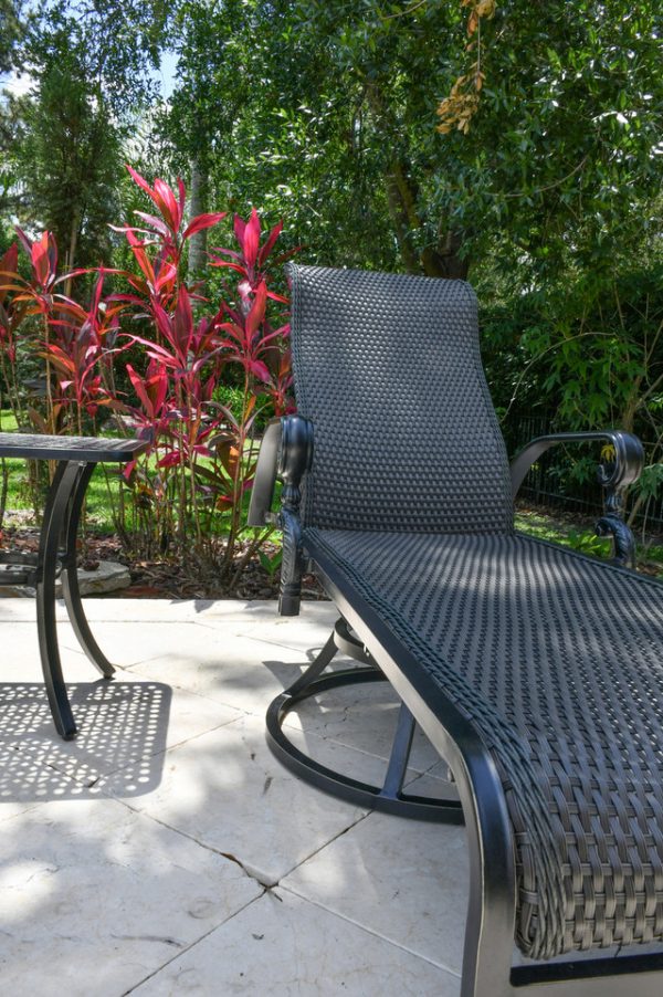 Wyndermere Swivel Chaise - Image 4