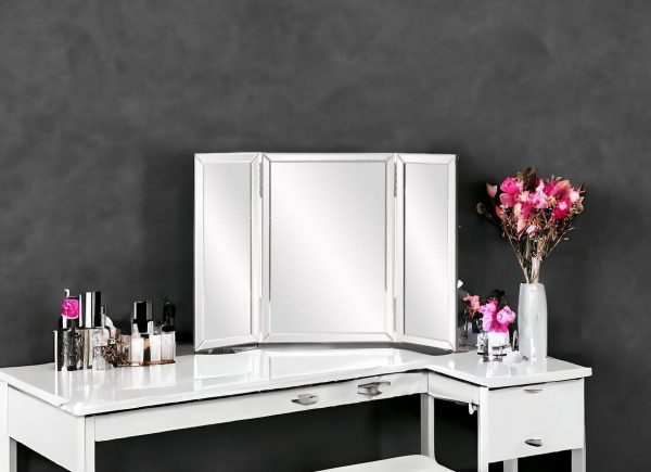 Homeroots - 21" Mirror Framed Accent Mirror - Image 6