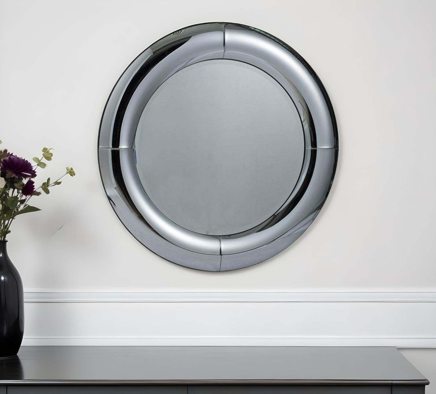 485011_9_oZFdgwdS Homeroots - 32" Silver Round Curved Frame Accent Mirror - Image 1